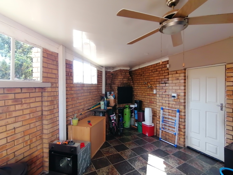 2 Bedroom Property for Sale in Meiringspark Ext 4 North West